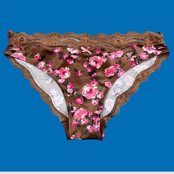 Victorias Secret Dream Angels Supersoft Satin Chrystal V Cheekini panty XSmall - Picture 2 of 4